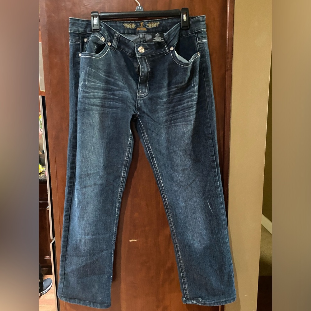 Women's Straight Leg Jeans in Dark Blue